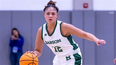 Women S Basketball Rolls Past Wellesley For Fourth Straight Win 80 51