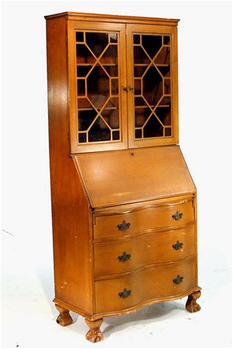 Vintage/antique mahogany secretary desk/hutch refinished. Vintage China Cabinet /Secretary Desk