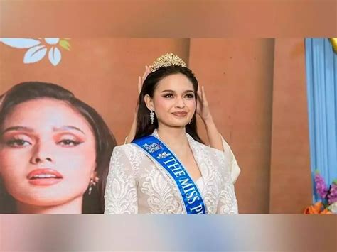 Pauline Amelinckx Is Crowned The First Ever The Miss Philippines