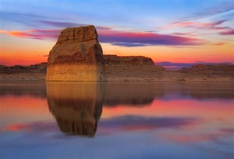 Ideas for where to take photos at drawing room rocks. Rainbow Rock | Sunrise on Lake Powell - { Lone Rock Beach ...
