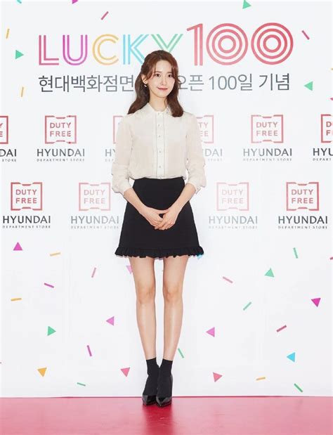 Netizens Noticed That Girls Generation S Yoona Has Adjusted Her Bow Legs Allkpop
