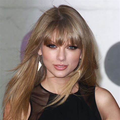 Do Not Look Directly At This Picture Of Taylor Swift In This Stunning