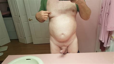 Shaved Old Man Twerking His Nipples Extracting Cum Gay