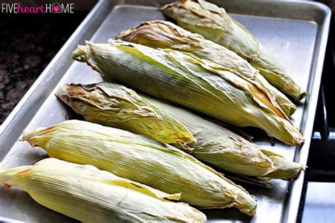 Corn on the cob, roasted corn, corn, garlic butter, how to roast corn in the oven, how to roast corn, did you make this recipe? The BEST Way to Cook Fresh Corn on the Cob ~ Oven Roasting!