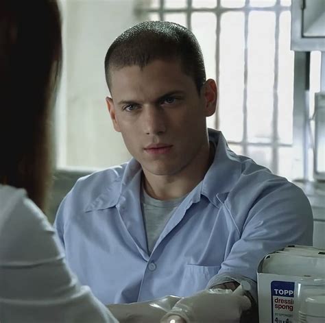 Pin By Christie Grillion On Wentworth Miller Michael Scofield Prison