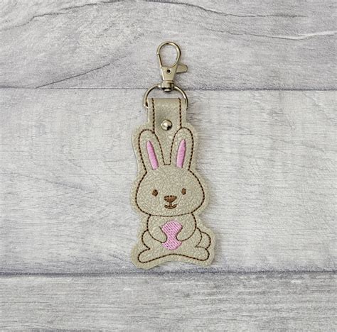 Easter Bunny Rabbit Key Ring Add Personal Message Free Uk Postage