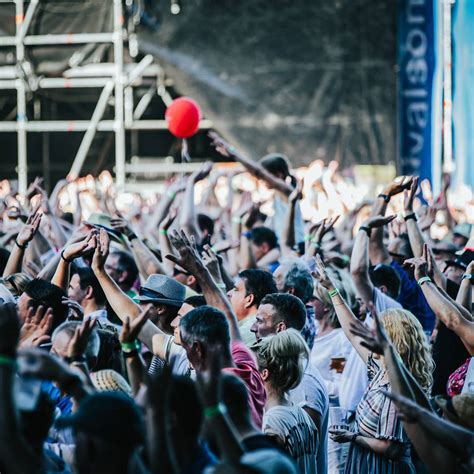 Including bonnaroo music & arts festival 2021, monster energy aftershock 2021, primavera sound festival 2021 and much more. Kunstrasen- und Hofgartenkonzerte erst 2021 möglich ...