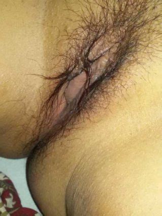 Hairy Chut Khol Ke Husband Ko Dikhai Antarvasna Bhabhi Sex Pics