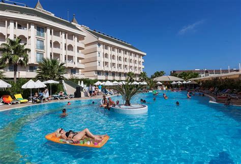 Místní subtropické klima dobře svědčí sadům pomerančovníků a citrónovníků. Hotel Hane Sun & Hane Garden, Antalya, Turecko, Recenzie ...