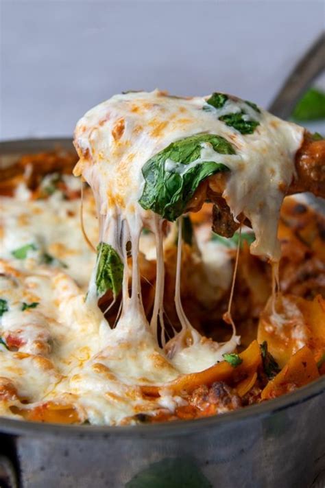 Skillet Lasagna Easy Cheesey One Pot In 30 Minutes