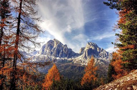 Italy In Autumn 5 Amazing Places To Visit The Crowded