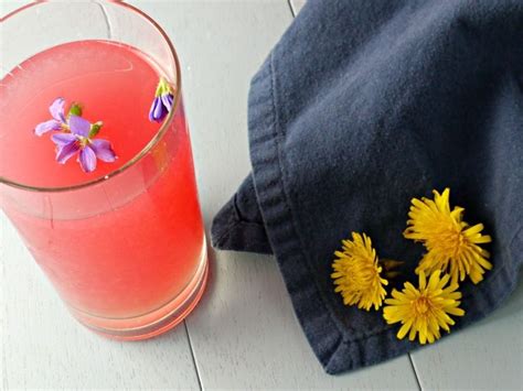 Homemade Violet And Dandelion Lemonade Homemade Tea Healthy Homemade Delicious Healthy Flower