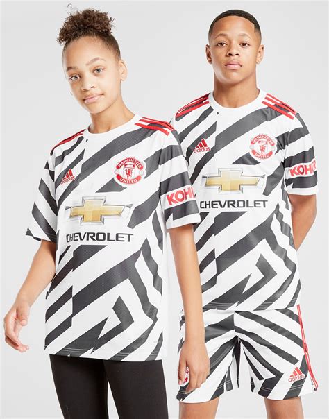 If the latest reported 'leak' of manchester united's third kit proves reliable, then it seems they have really exploited that creative freedom. Buy adidas Manchester United FC 20/21 Third Shirt Junior ...
