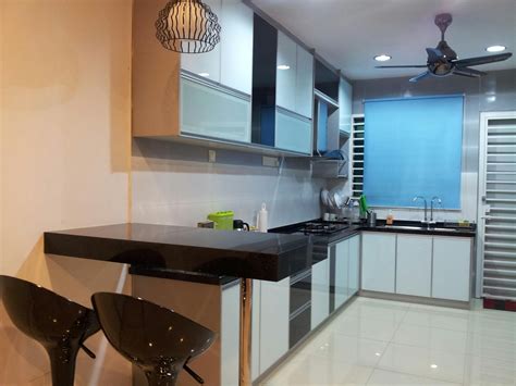 Gunakan 4 pcs l joint, 4 pcs t joint, 2 pcs paip 2 cm, 2 pcs paip 36 cm, 4 pcs paip 9 cm. Counter Bar Dapur | Desainrumahid.com
