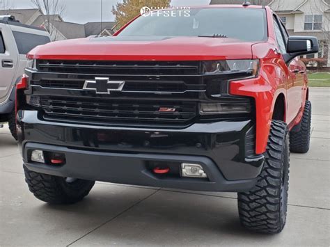 2019 Chevrolet Silverado 1500 Moto Metal Mo969 Readylift Suspension