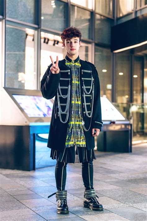The Best Street Style From Tokyo Fashion Week Spring Chinese