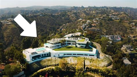 15 Largest Mansions In The World Youtube