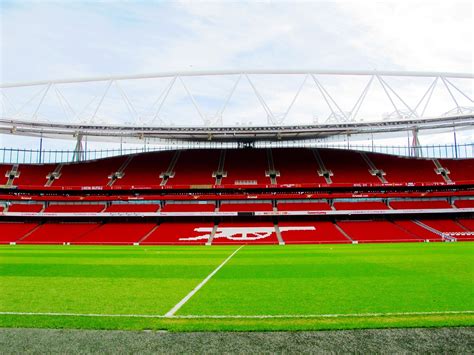 Emirates Stadium Londons Ikoniska Fotbollsarena