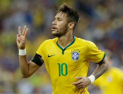 Neymar Scores Perfect Hat Trick Powers Brazil To 4 0 Win Over Japan