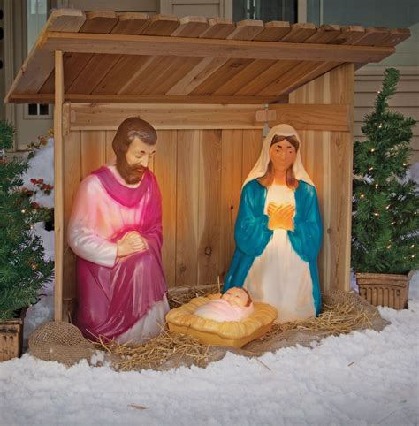 This Lighted Nativity Set Brings Home The Christmas Miracle