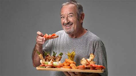 Ahora, con buena actitud, el coc Karlos Arguiñano: Diez recetas del cocinero que guardarás ...