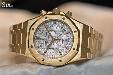 Hands On With The Audemars Piguet Royal Oak Chronograph 41 Mm Yellow