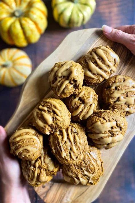 Vegan pumpkin bread without pumpkin.apparently there's a pumpkin puree shortage, however, you can still achieve pumpkin bread by some simple tricks and flavoring techniques. Vegan Pumpkin Cookies with Maple Glaze (Healthy & Oil-Free ...