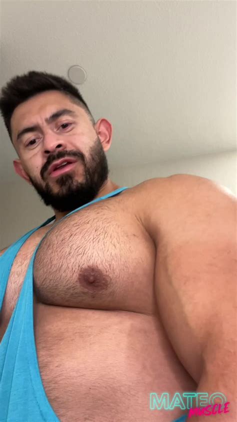 Spectacular Pec Worship And Pec Bouncing