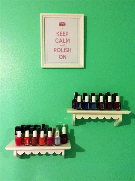 Check out these 22 diy nail polish projects to bring some colors and exciting patterns in your home decor. Nail polish storage idea. Super easy and cute!! | Nail polish storage, Diy crafts, Crafts