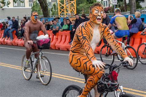 2016 seattle solstice festival parade naked bike ride ho… flickr