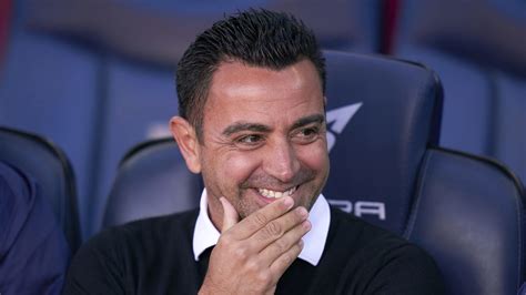 Xavi Reveals How Barcelona Will Move On From The Best Defensive Midfielder Ever