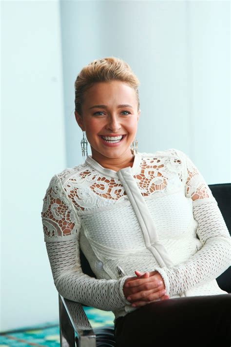 Hayden Panettiere Having A Good Time As A Country Music Bad Girl On