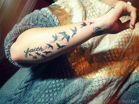 On september 3, the star shared a photo. PHOTOS Demi Lovato birds tattoo on her forearm by Kat Von D
