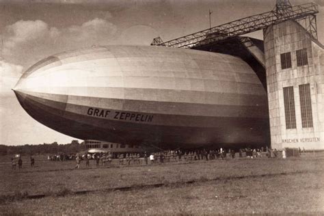 Ferdinand, graf von zeppelin, german military official who was the first notable builder of rigid dirigible airships, for which his surname is still ferdinand, graf von zeppelin. Toen de LZ127 Graf Zeppelin boven Apeldoorn vloog ...