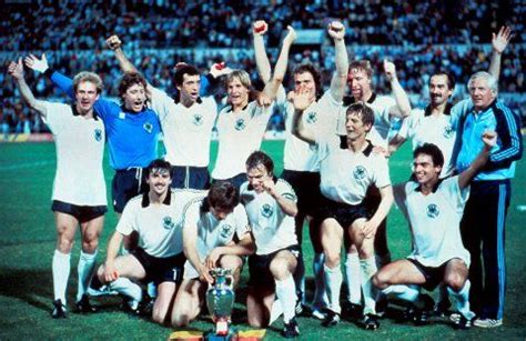 Seit 1960 werden von der uefa europameisterschaften ausgetragen. Europameister 1980: Deutschland | Allemagne, Football ...