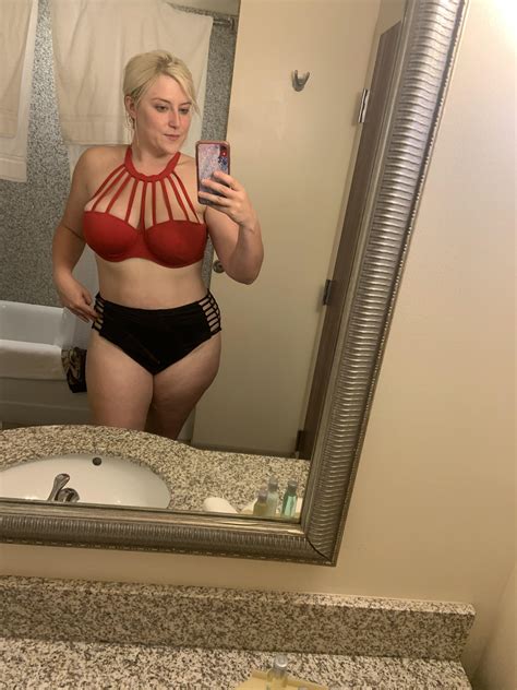 How Do I Look In My Bathing Suit Scrolller