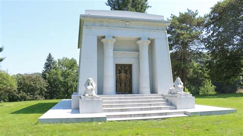 The Story Behind That Giant Egyptian Themed Mausoleum In Allegheny