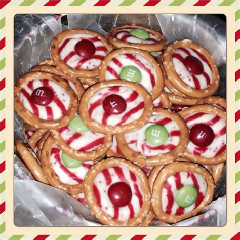 A collection of christmas dessert recipes that are perfect for the christmas holidays including christmas dessert ideas, christmas cake recipes, christmas cupcake recipes, christmas pie recipes, christmas candy. Most Popular Christmas Desserts / How to make Pinterest's most popular holiday cookies ...