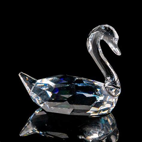 Swarovski Crystal Figurine Swan Sold At Auction On 7th May Bidsquare