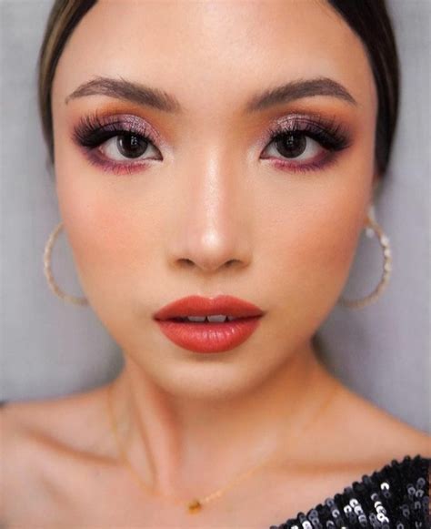 Inspirasi Makeup Malam Tahun Baru Ala Beauty Influencer