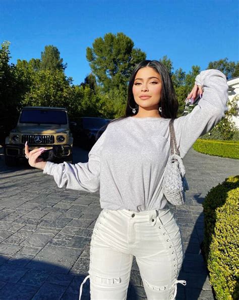 Kylie Jenners Happy Days Pictures In White And Grey Ensemble Are