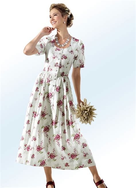 Landhauskleid mit durchgehender Schmuckknopfleiste | Kleider, Modestil, Mode