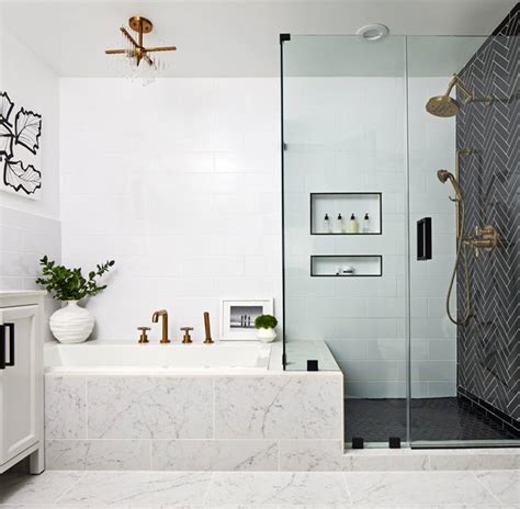Small Master Bathroom Designs Featuring Many Shapes And Sizes And
