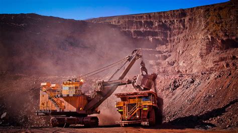 South Africa Suspends Contentious Mining Charter
