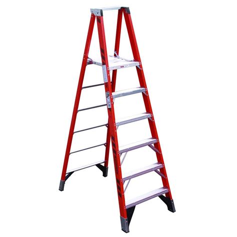 Werner 6 Ft Fiberglass Platform Step Ladder With 375 Lb Load Capacity