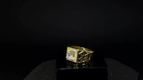 Since online traders have substantially fewer overheads than a traditional retail store with a physical location, prices here are quite. New Model Wedding Rings Jewelry Pure Diamond Price 18k ...