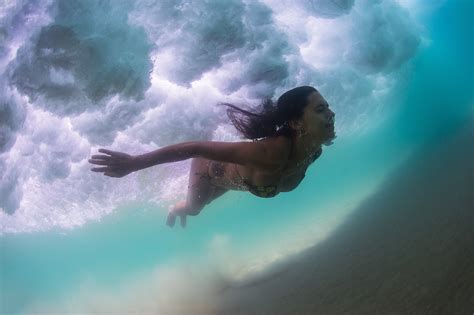 Women Water Underwater Swimming Cyan 2000x1333 Wallpaper