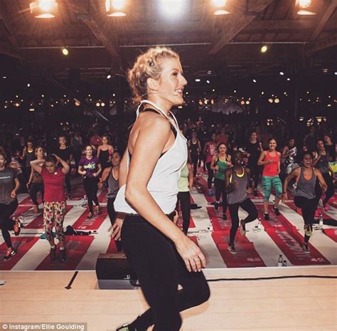 Ellie Goulding Shows Her Athletic Frame As She Leads Nike Fitness Session Daily Mail Online