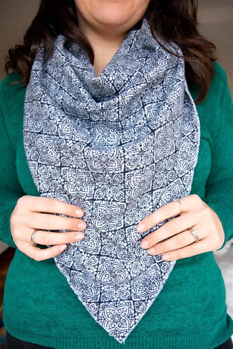 How To Make A Shawl Wrap From Fabric All About Logan