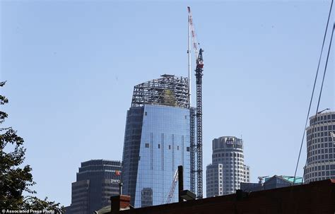 La Skyscraper Is Now The Tallest Building In The West Of The Us Thanks